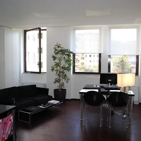 10 Keys Hotel Mediolan