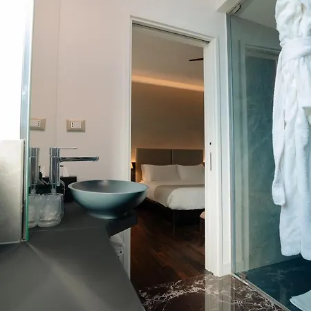 Hotel 10 Keys Mediolan