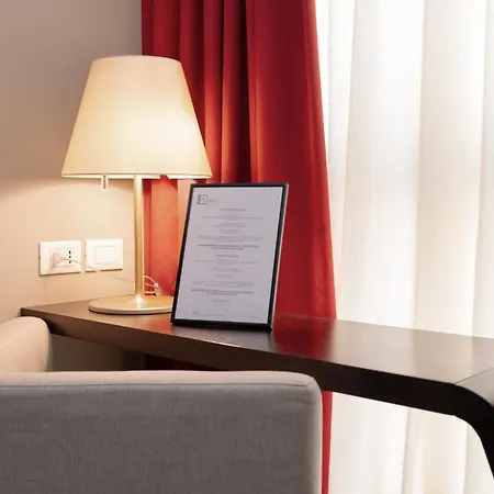 10 Keys Hotel Mailand