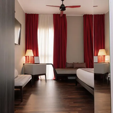Hotel 10 Keys Mediolan