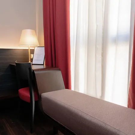 Hotel 10 Keys Mediolan